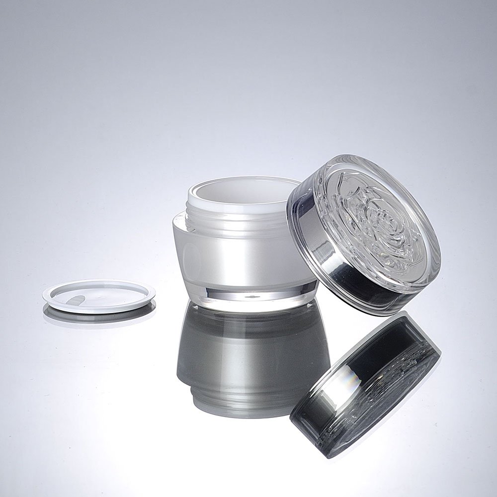 50G Pearl White Acrylic/Plasti – обзор и цена Essence Serum Toner